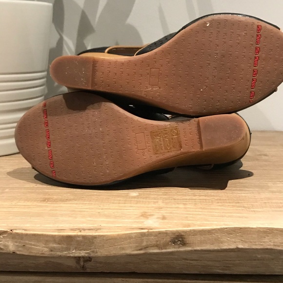 🍨 Miz Mooze Leather Wedges - Picture 6 of 7